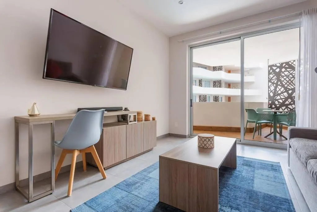 Luxury 2-Bed Apartment 200Mb Wifi Sauna Ac Gym Playa del Carmen