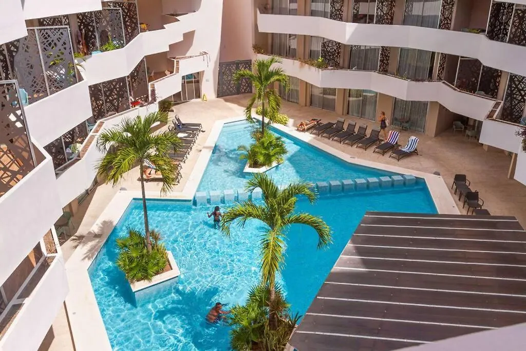 Luxury 2-Bed Apartment 200Mb Wifi Sauna Ac Gym Playa del Carmen