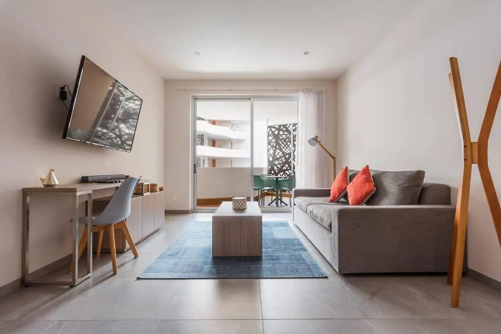 Luxury 2-Bed Apartment 200Mb Wifi Sauna Ac Gym Playa del Carmen Mexiko